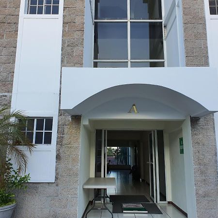 San Benito Flats Wifi 50Mg - 4 Huespedes - Parqueos Apartment San Salvador Exterior foto
