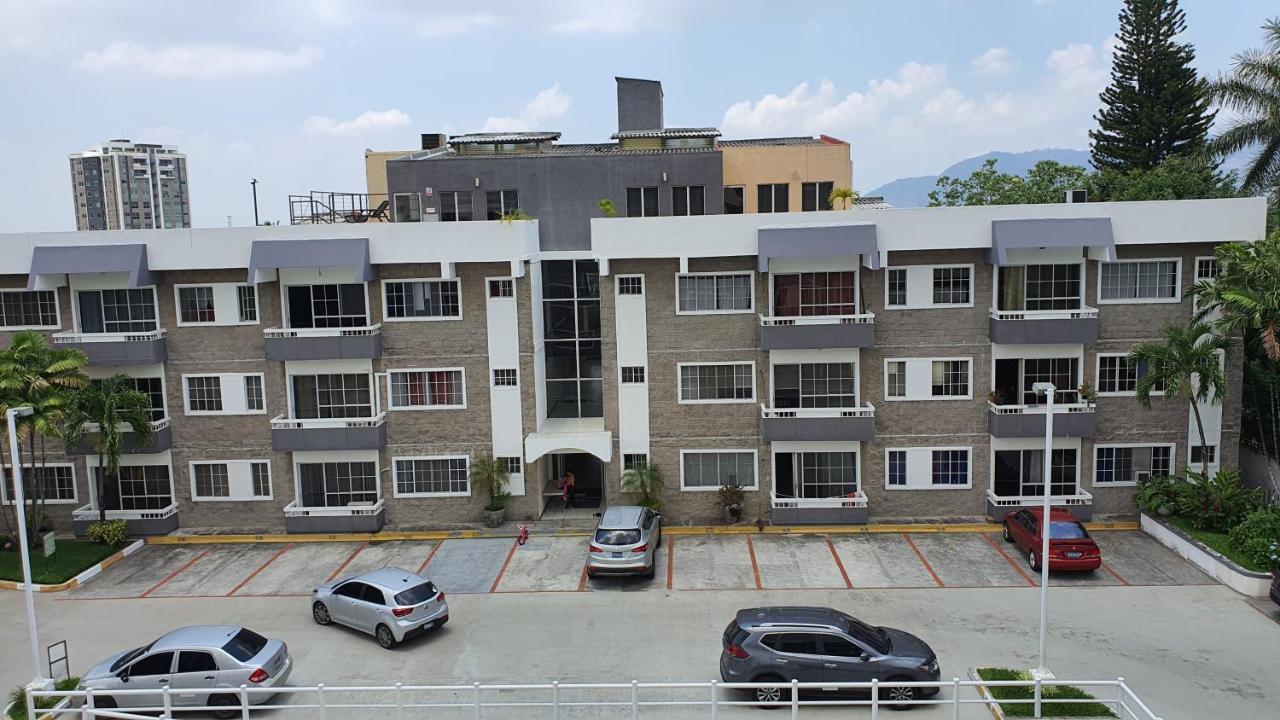San Benito Flats Wifi 50Mg - 4 Huespedes - Parqueos Apartment San Salvador Exterior foto